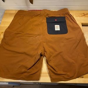 Topo men’s brown shorts size medium
